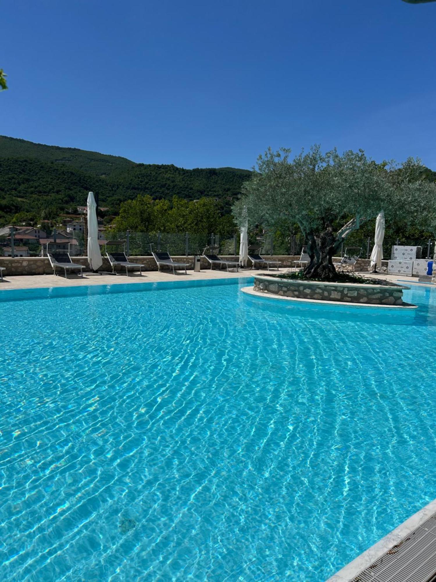 Hotel Gans Cascia Exterior foto